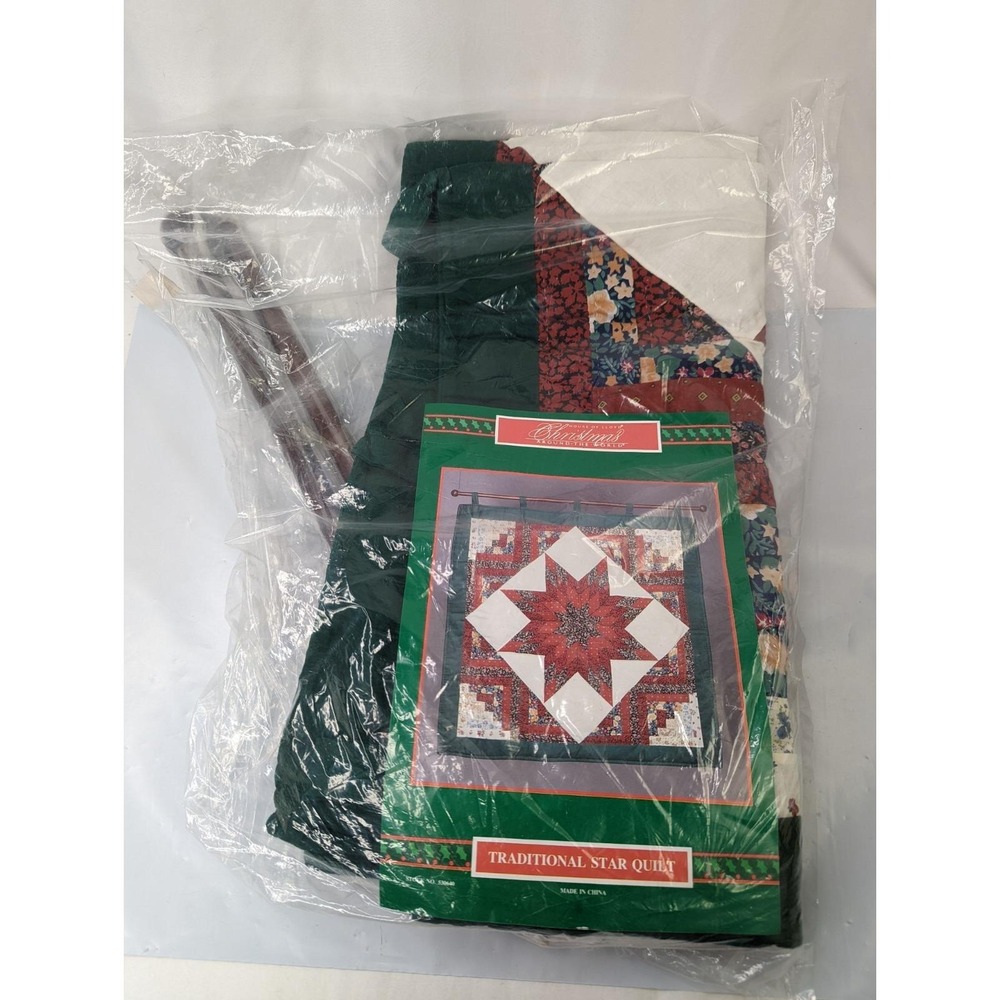 Christmas Around the World Traditional Star Quilt Wall Hanging About 32x34 Inch